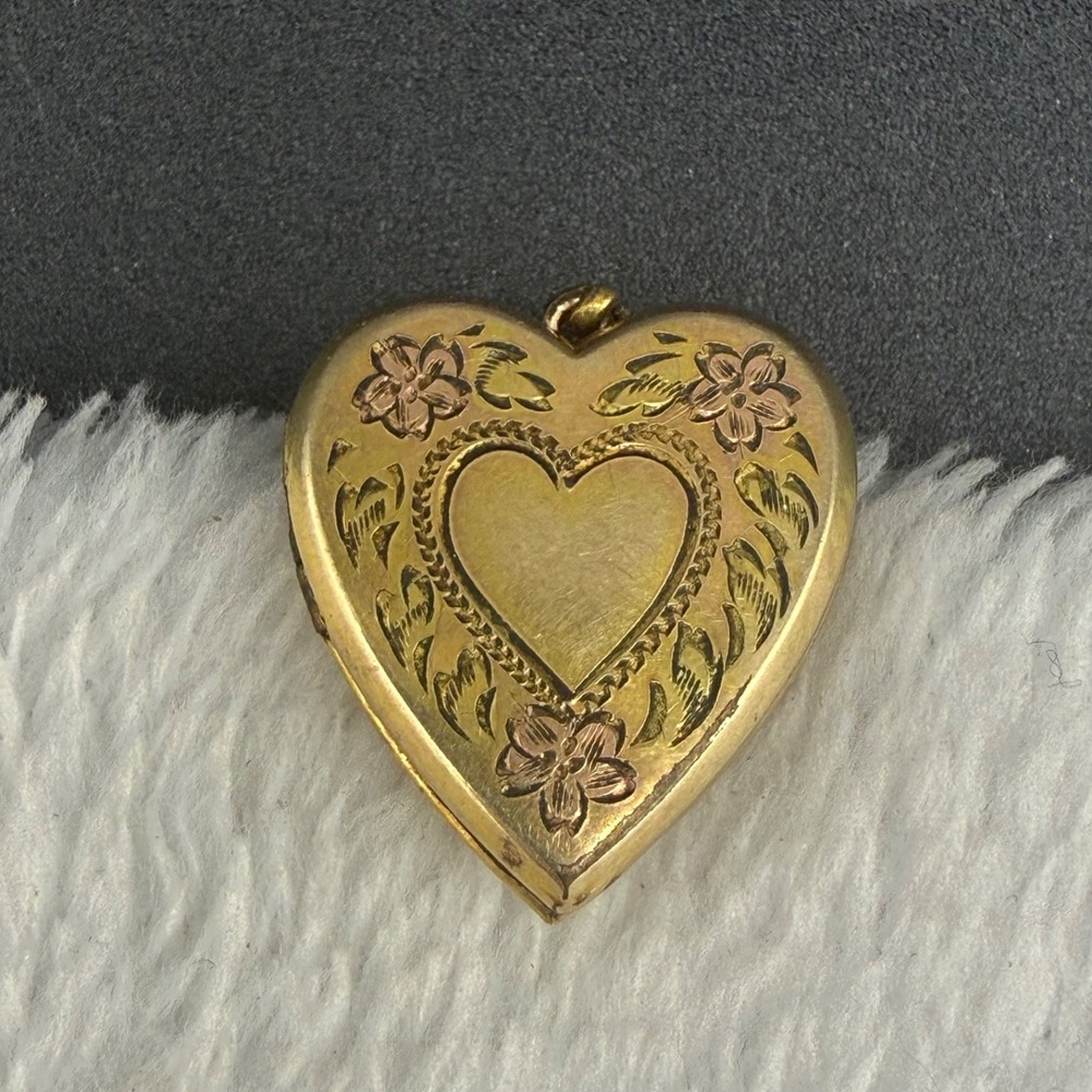 Vintage Estate Heart Locket Gold Tone Floral Engraved Love Pendant